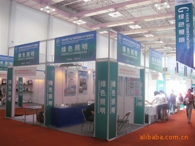 上海華藝展覽服務(wù) 專業(yè)提供展覽器材與標(biāo)攤租賃，助力高效布展